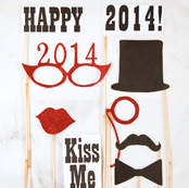 Frugal Fun: New Year&rsquo;s Eve Photobooth