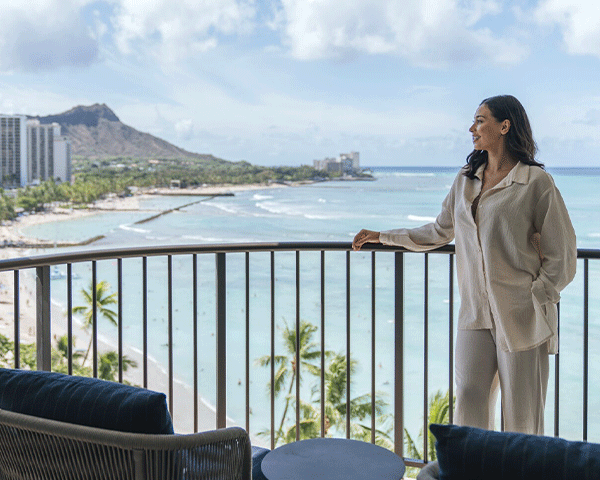 Woman enjoying her Hawaii vacation.