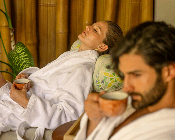 Links to Marriott Bonvoy resorts landing page.